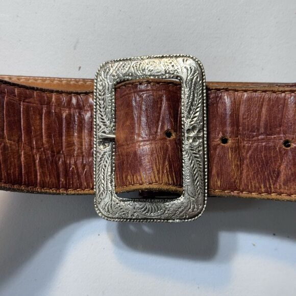 Gap Accessories - Vintage 90s Womens GAP embossed leather belt Tan  silver western style buckle L